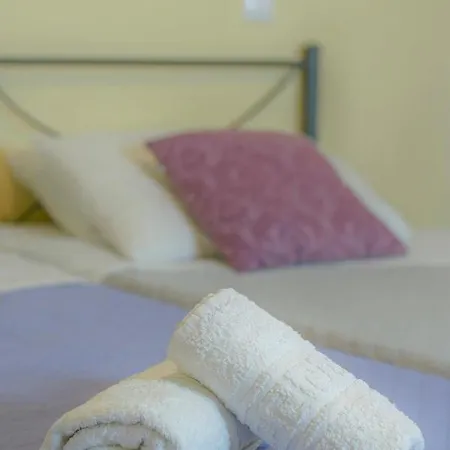 Apartament Garden House Elli 2 Min