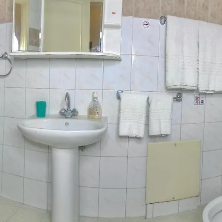 Garden House Elli 2 Min